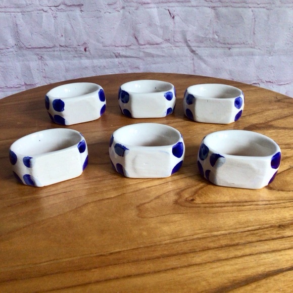 Hand Painted Blue and White Floral Ceramic Napkin Rings - Set of 6 - Picture 10 of 10
